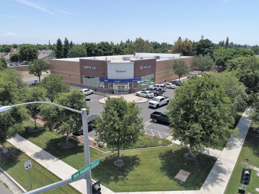 PRIME Net Leased Investment - Rite Aid: 1735 E Walnut Ave, Visalia, CA 93292